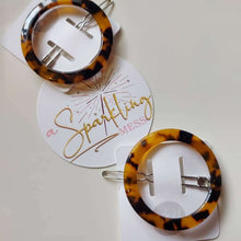 Load image into Gallery viewer, Hair Barrette - Tortoise Shell Circle